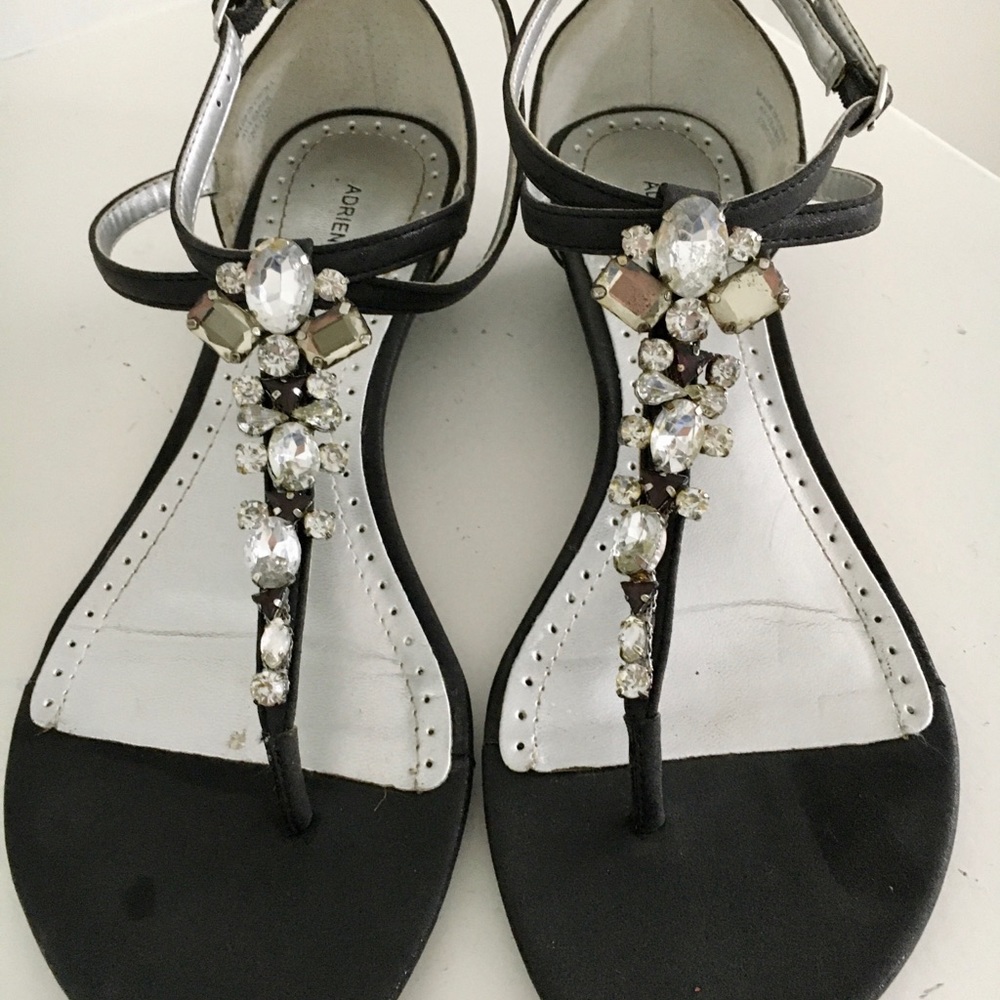 NWOT Adrienne Vittadini Jeweled Sandals